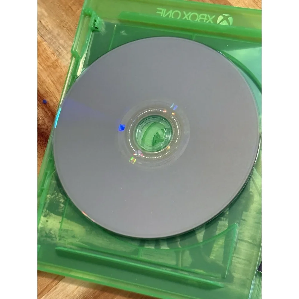 Fallout 4 Xbox One 2015 With Survival Guide‎ Excellent Condition